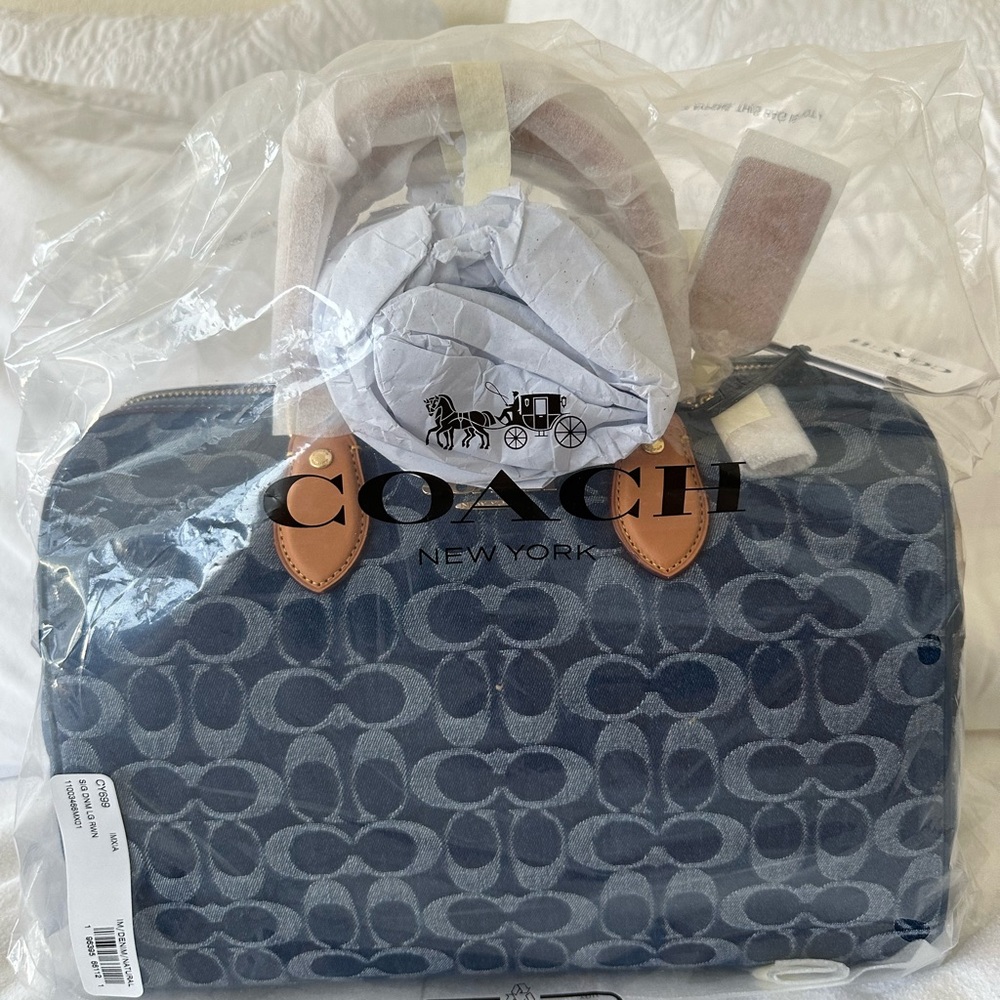 COACH DENIM LARGE ROWAN